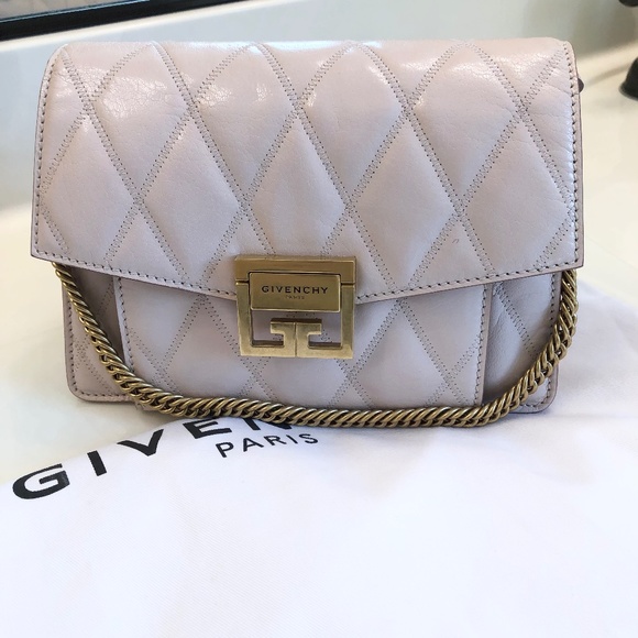 Givenchy Handbags - NWOT Givenchy GV3 Bag 👛